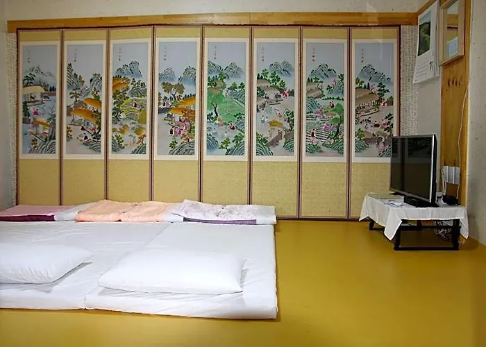 招待所 达雅延韩屋公寓 3*