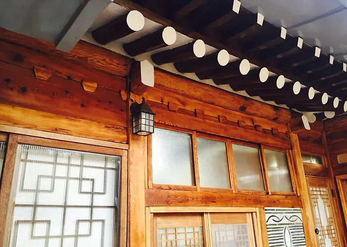 招待所 达雅延韩屋公寓 3*