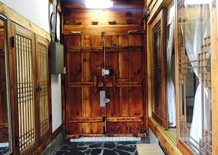 达雅延韩屋公寓 3* 首爾