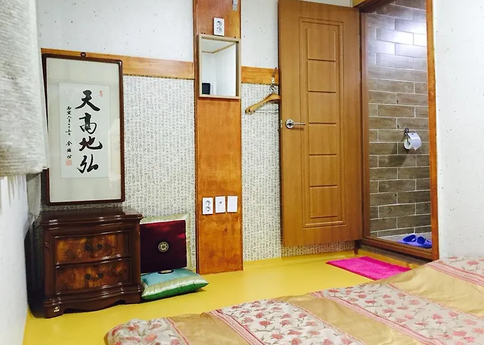达雅延韩屋公寓 招待所 3*