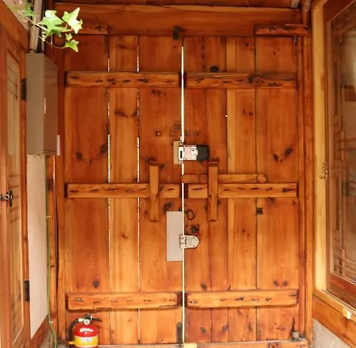 招待所 达雅延韩屋公寓 3*