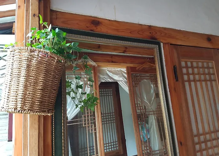 达雅延韩屋公寓 招待所 3*