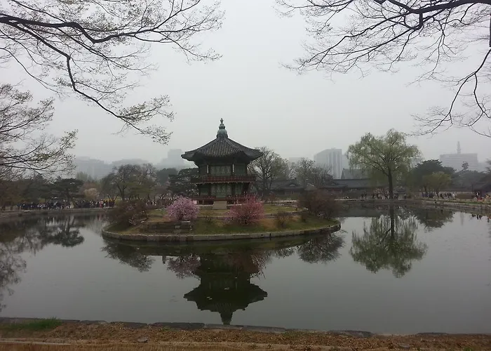 达雅延韩屋公寓 3*